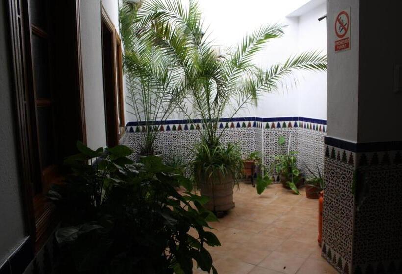 پانسیون Hostal Mellizo