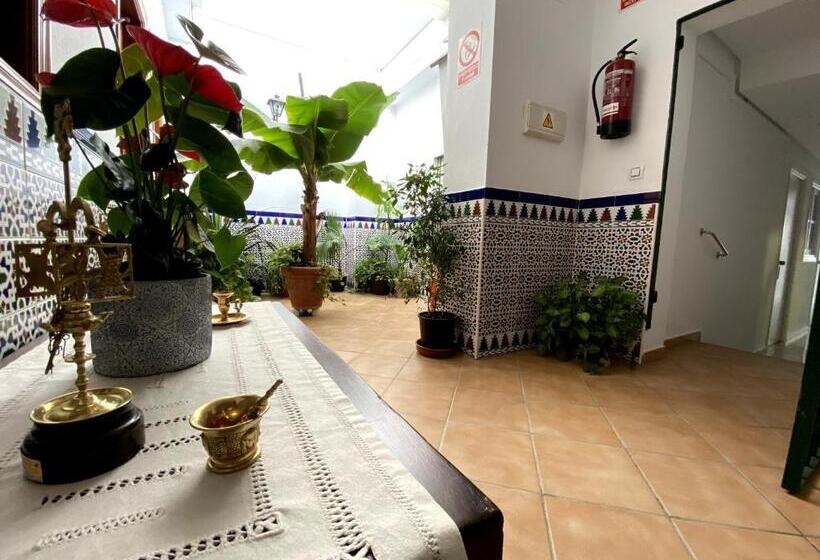 پانسیون Hostal Mellizo