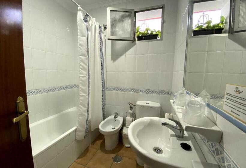 پانسیون Hostal Mellizo