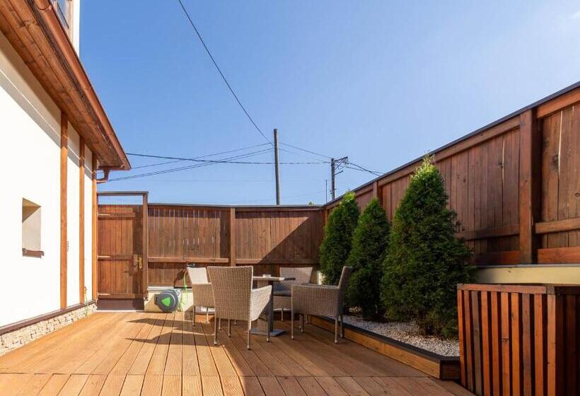 پانسیون Penzión Zemianska Kúria