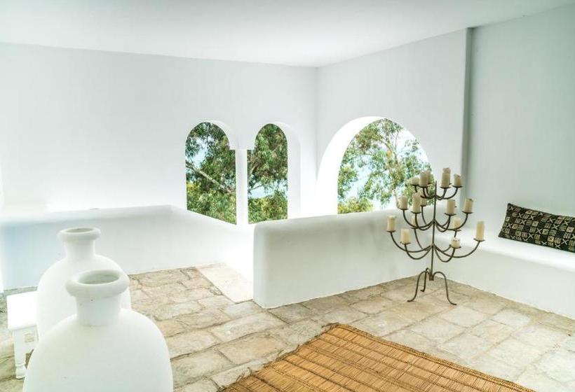 پانسیون Kahina Villa