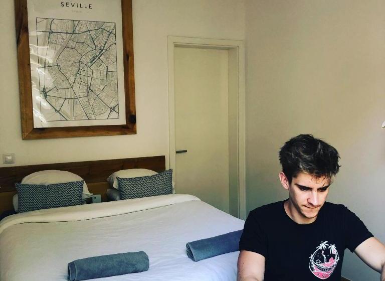 הוסטל Columbus Apartments Co Living