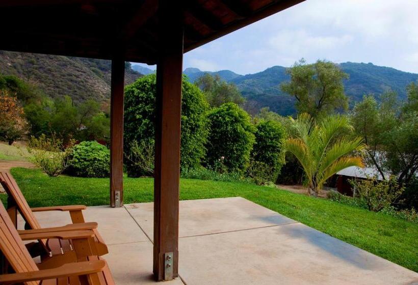 فندق Circle Bar B Guest Ranch