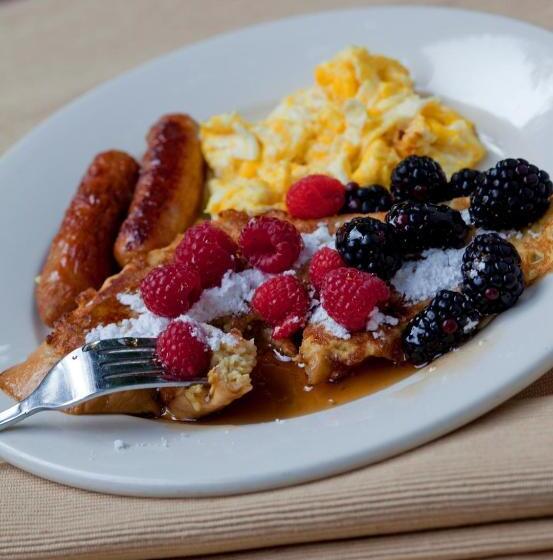 فندق Circle Bar B Guest Ranch