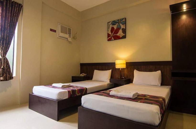 هتل Driggs Pension House