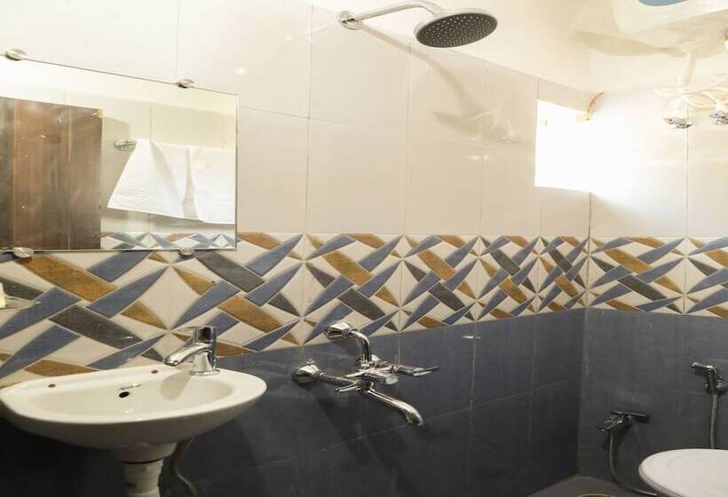 هتل Fabexpress Osca Inn