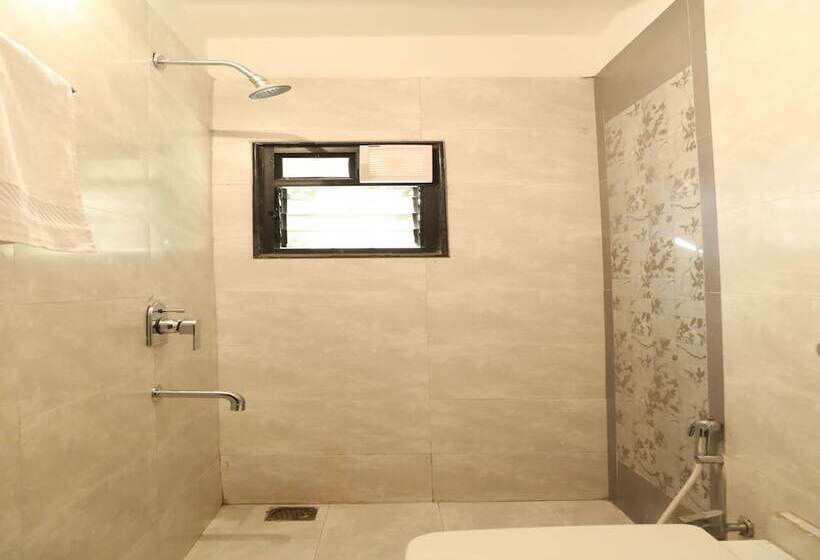 هتل Fabexpress Osca Inn