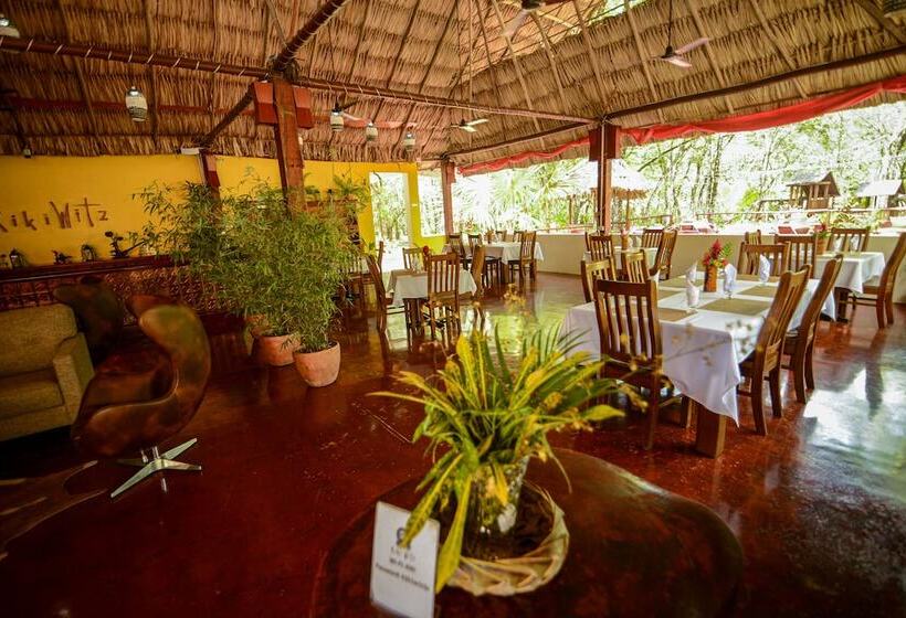 ホテル Kikiwitz Resort