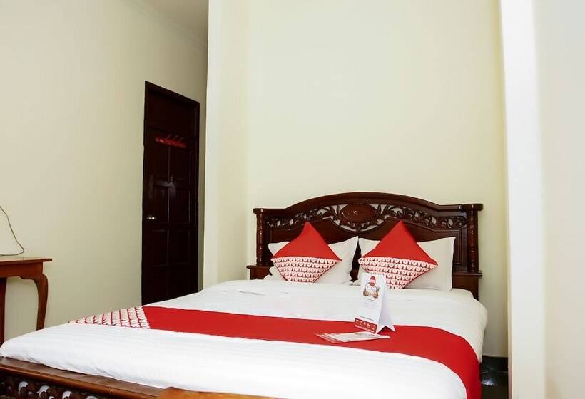 ホテル Oyo 236 Penginapan Rumah Hijau