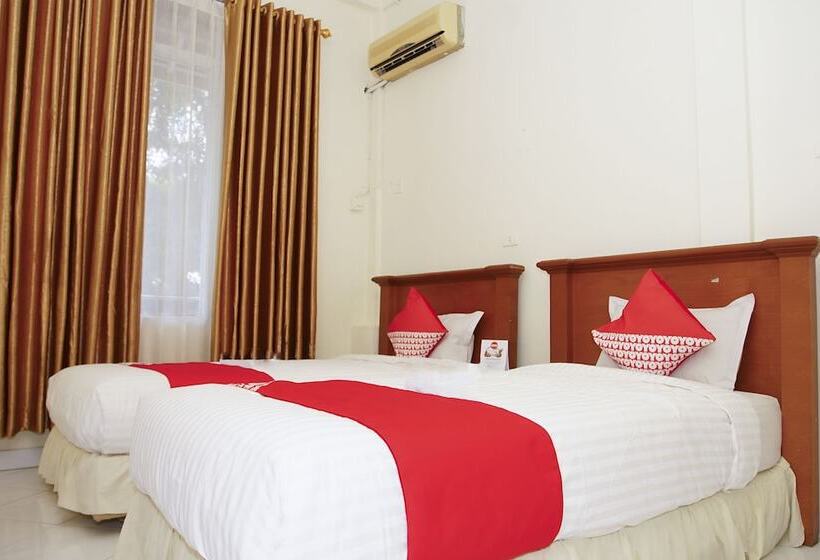 ホテル Oyo 236 Penginapan Rumah Hijau