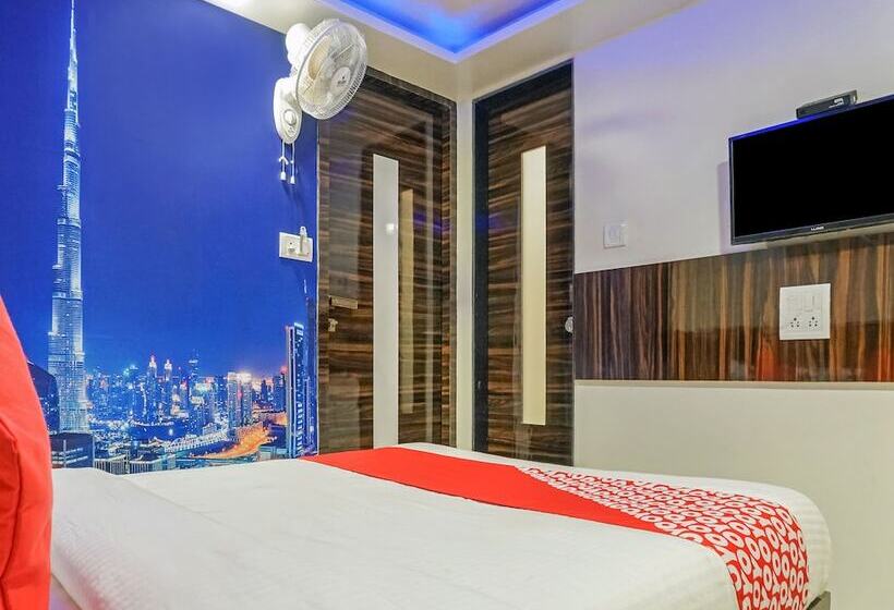 בית מלון כפרי Oyo 23624 Panchgani Inn