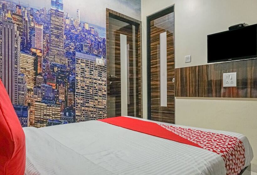 בית מלון כפרי Oyo 23624 Panchgani Inn