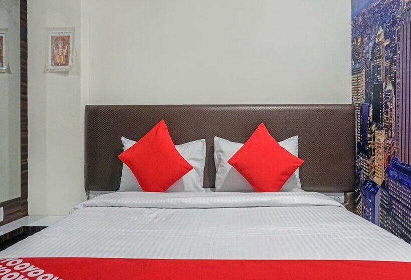 בית מלון כפרי Oyo 23624 Panchgani Inn