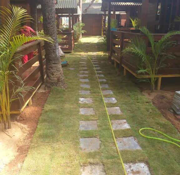 فندق Palolem Luxuries Beach Cottages