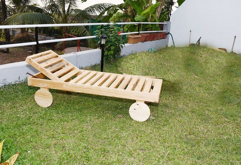 בית מלון כפרי Sea Princess Beach Resort