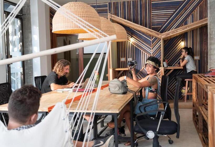 ホテル Selina Nosara