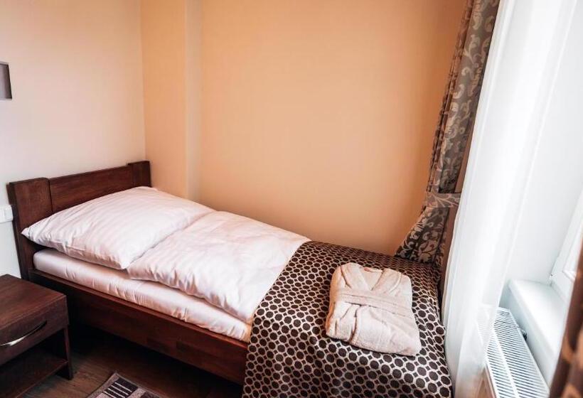 בית מלון כפרי Star