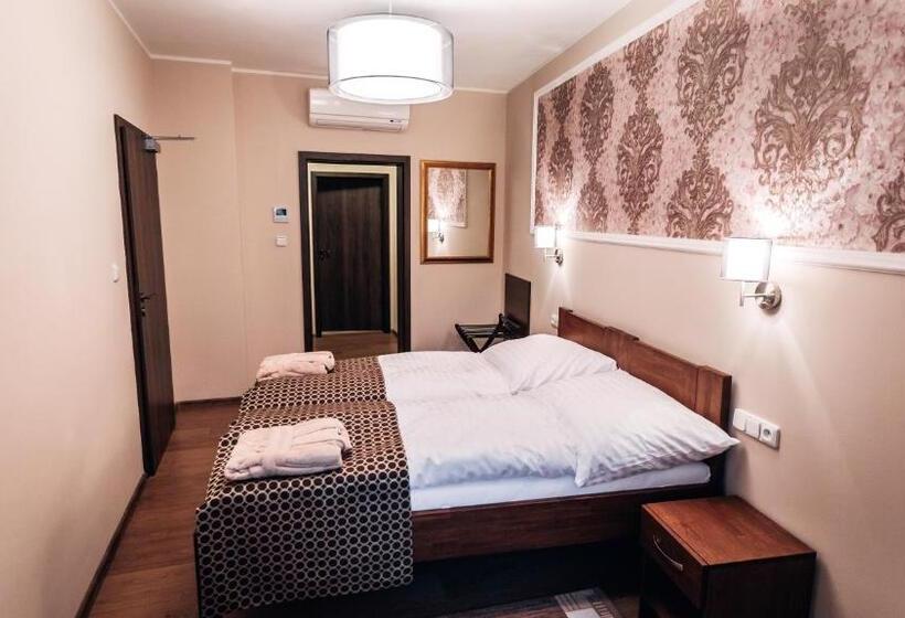 בית מלון כפרי Star