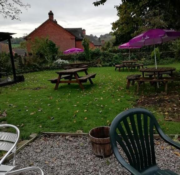 ホテル The Royal Oak