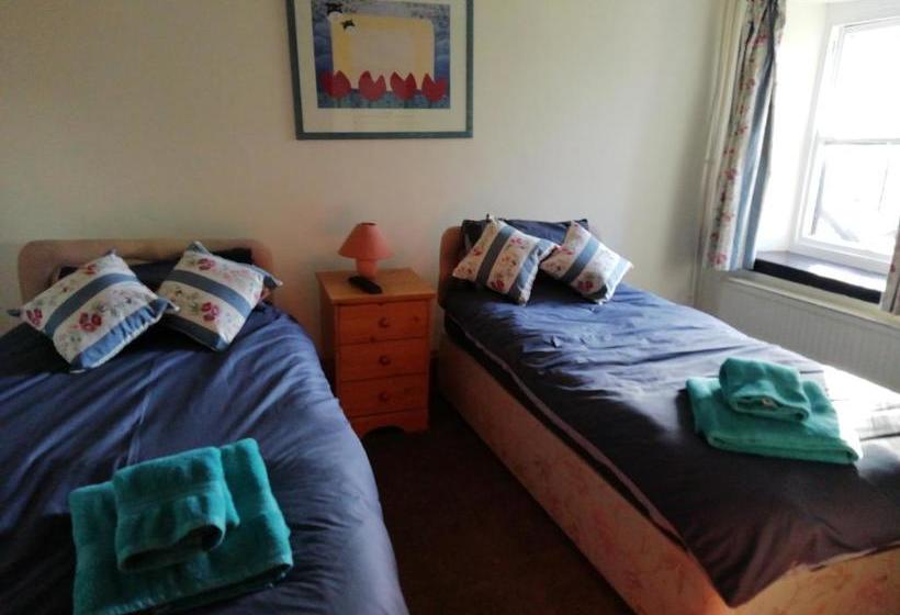 酒店 The Royal Oak