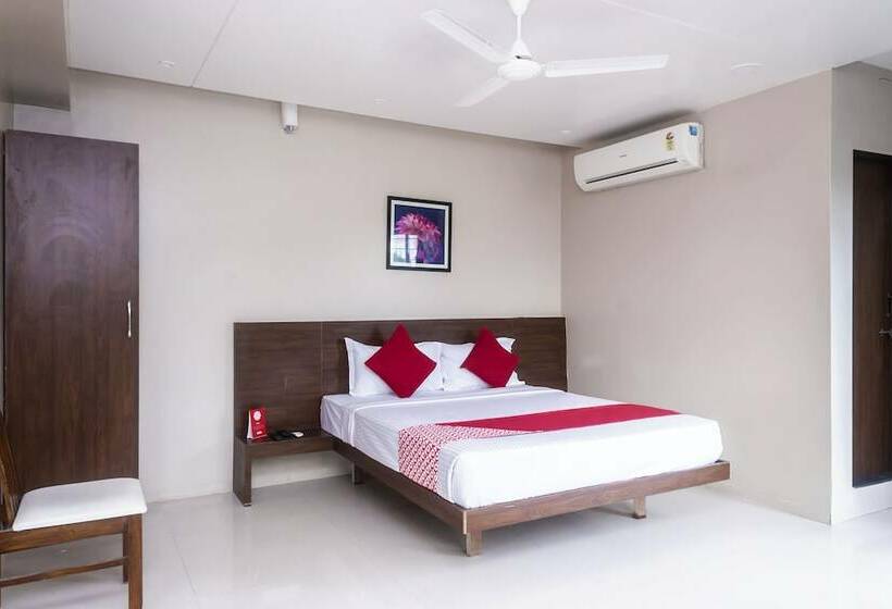 Отель Treebo Trip Grand Pune