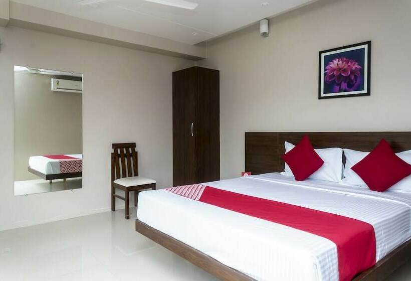 Отель Treebo Trip Grand Pune