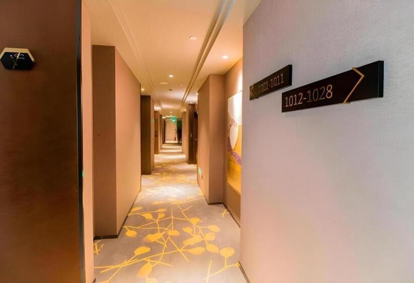 Yitel Hotel Shanghai Hongqiao Caohejing Hongmei Road Metro Station