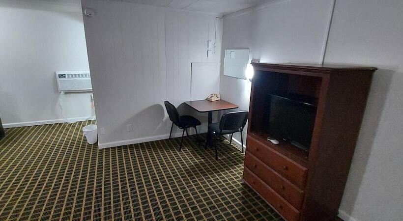 모텔 Boone Trail Inn