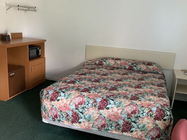 فندق على الطريق Boone Trail Inn