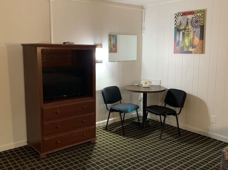 모텔 Boone Trail Inn