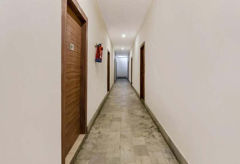 Oyo 16642 Flagship Hotel Mahadev