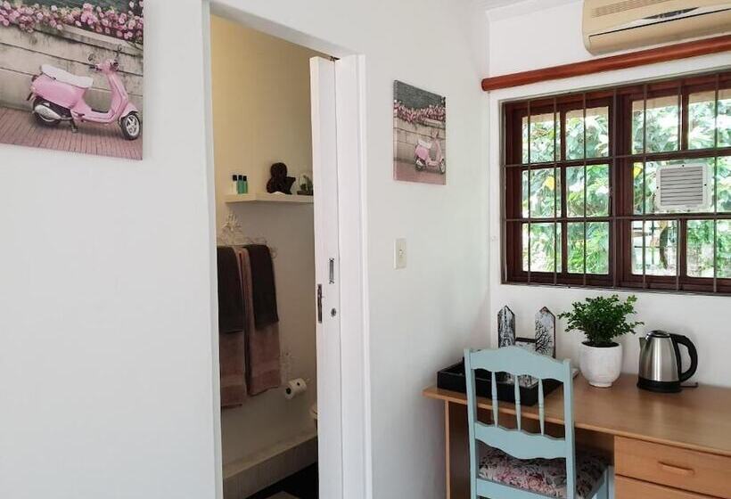 膳宿费 Berkeley House