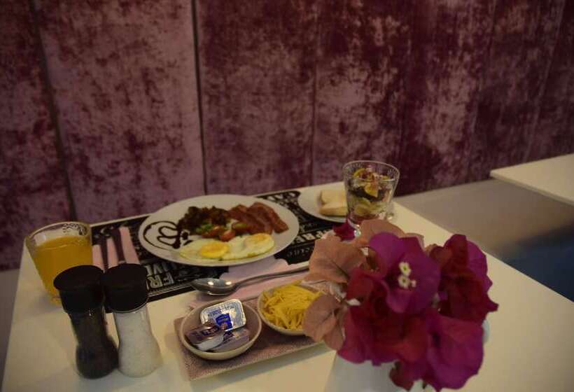 膳宿费 Berkeley House