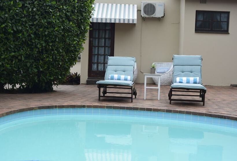 膳宿费 Berkeley House