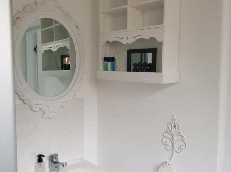 膳宿费 Berkeley House