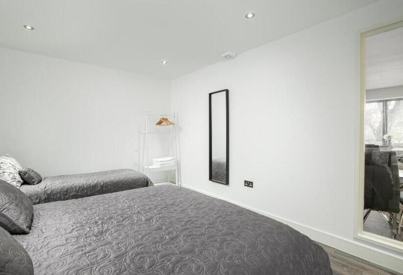 Reading Kings Road Lodge By Creatick Apartments