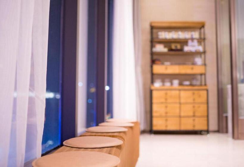 Zenith Hotel Near Train Station & The Mixc