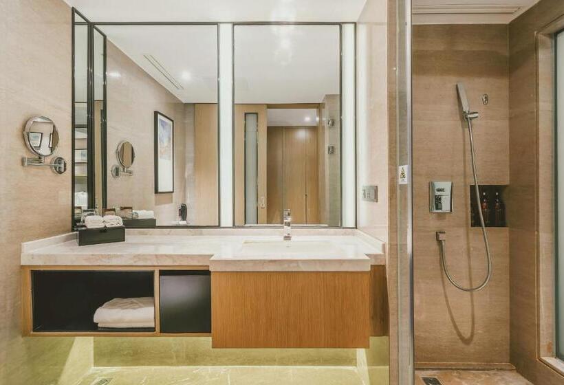 Zenith Hotel Near Train Station & The Mixc