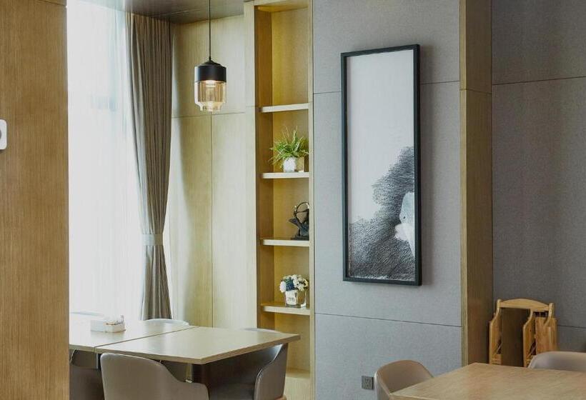 Zenith Hotel Near Train Station & The Mixc