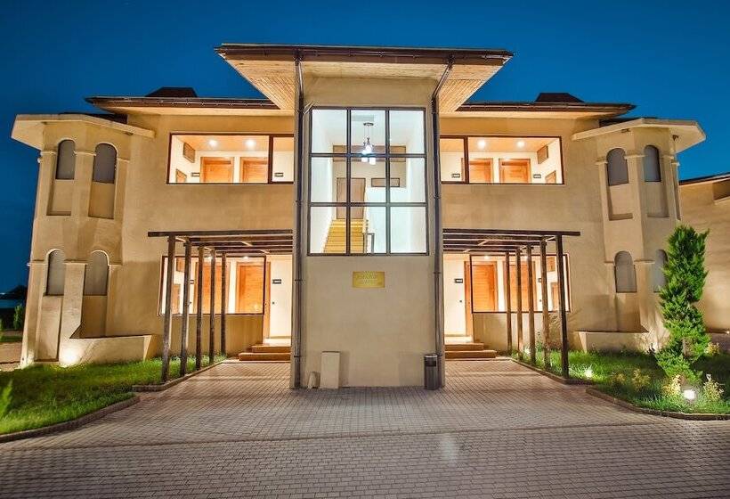 هتل Anaklia Resort by Pratap's Signature