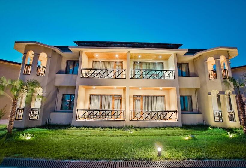 هتل Anaklia Resort by Pratap's Signature