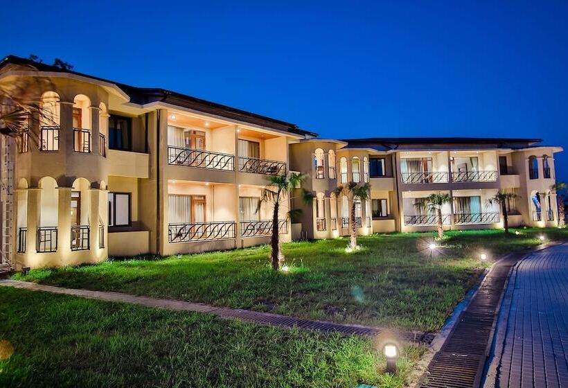 هتل Anaklia Resort by Pratap's Signature