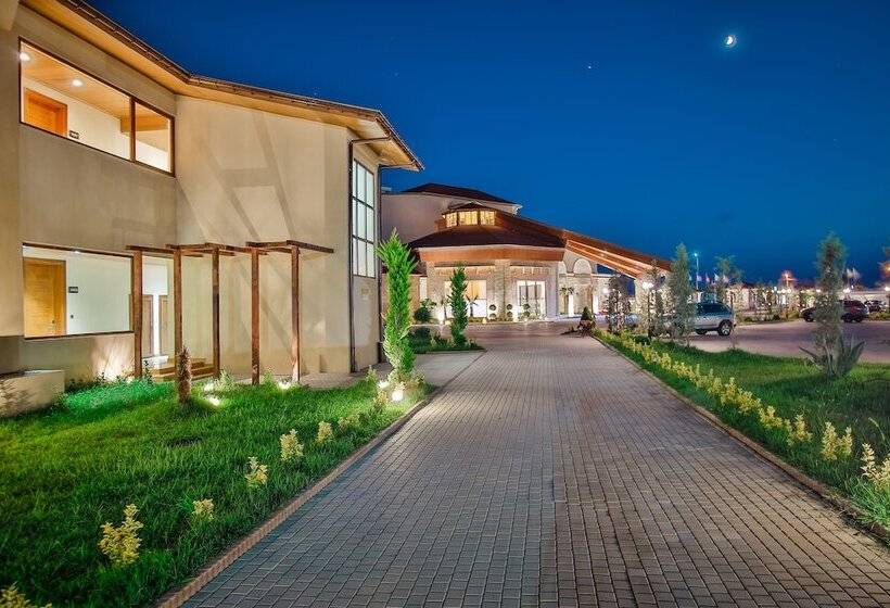 هتل Anaklia Resort by Pratap's Signature