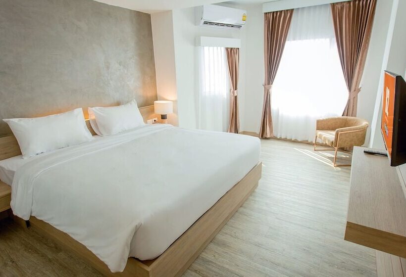 酒店 B2 Nakhonsawan Premier