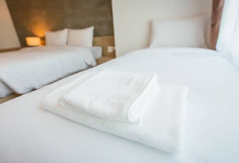 酒店 B2 Nakhonsawan Premier