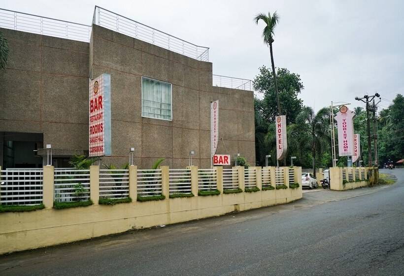 Super Hotel O Mookkannoor Tourist Home