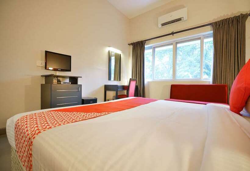 Super Hotel O Mookkannoor Tourist Home