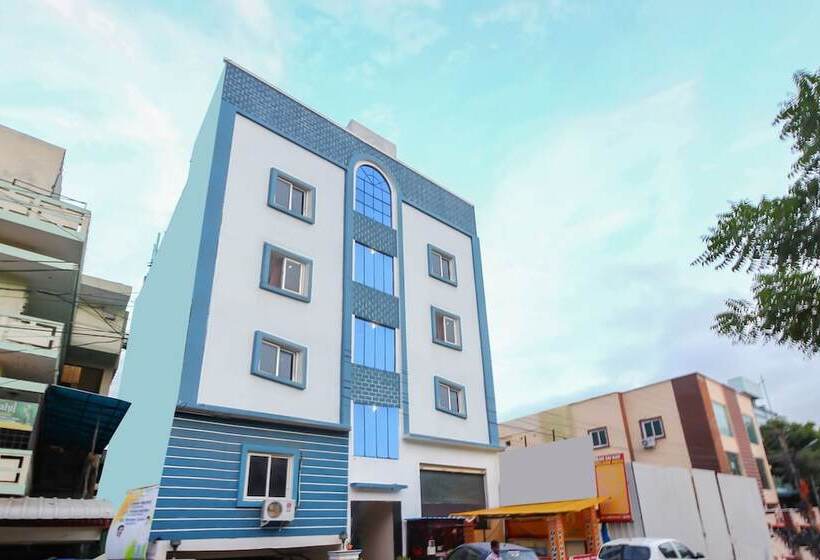 فندق Collection O 18725  Hillside