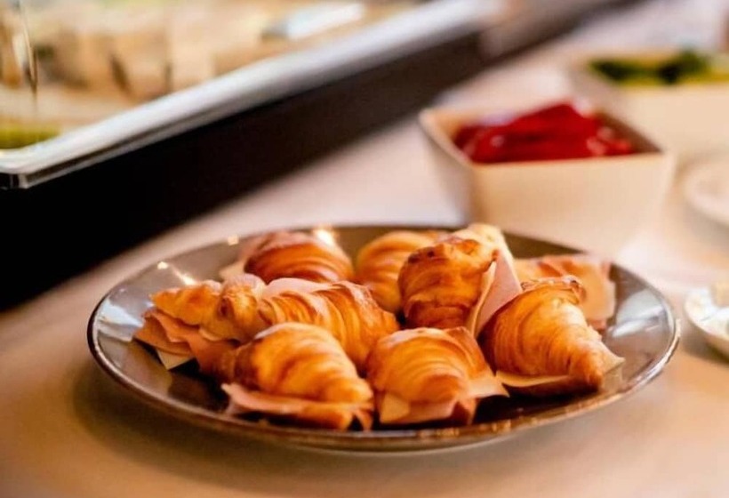 Отель Del Corso