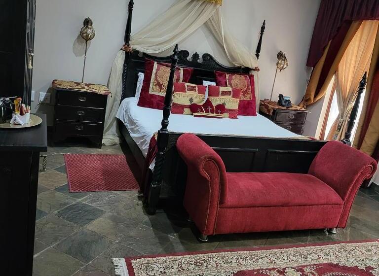 בית מלון כפרי Excalibur Boutique